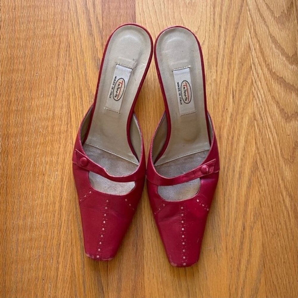 vintage pointed toe kitten heels